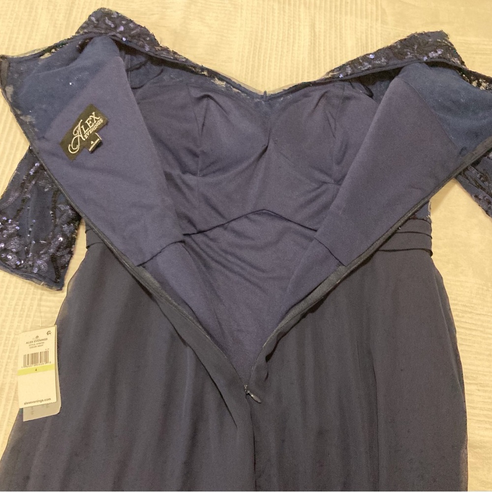 Alex Evenings Navy Blue Sequin Embellished Gown | V-Neck‎ | Empire Waist - Picture 15 of 15